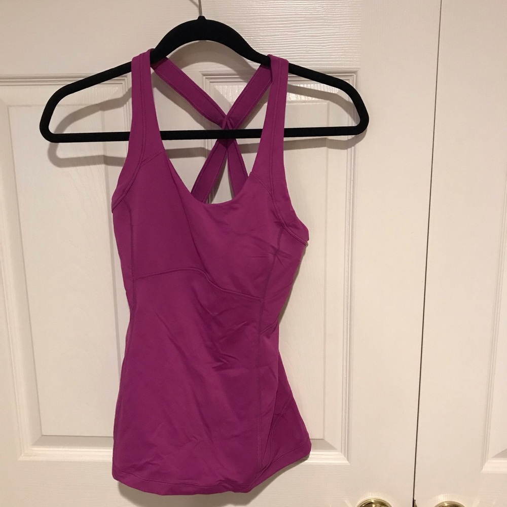 Lululemon x-back tank with built in bra